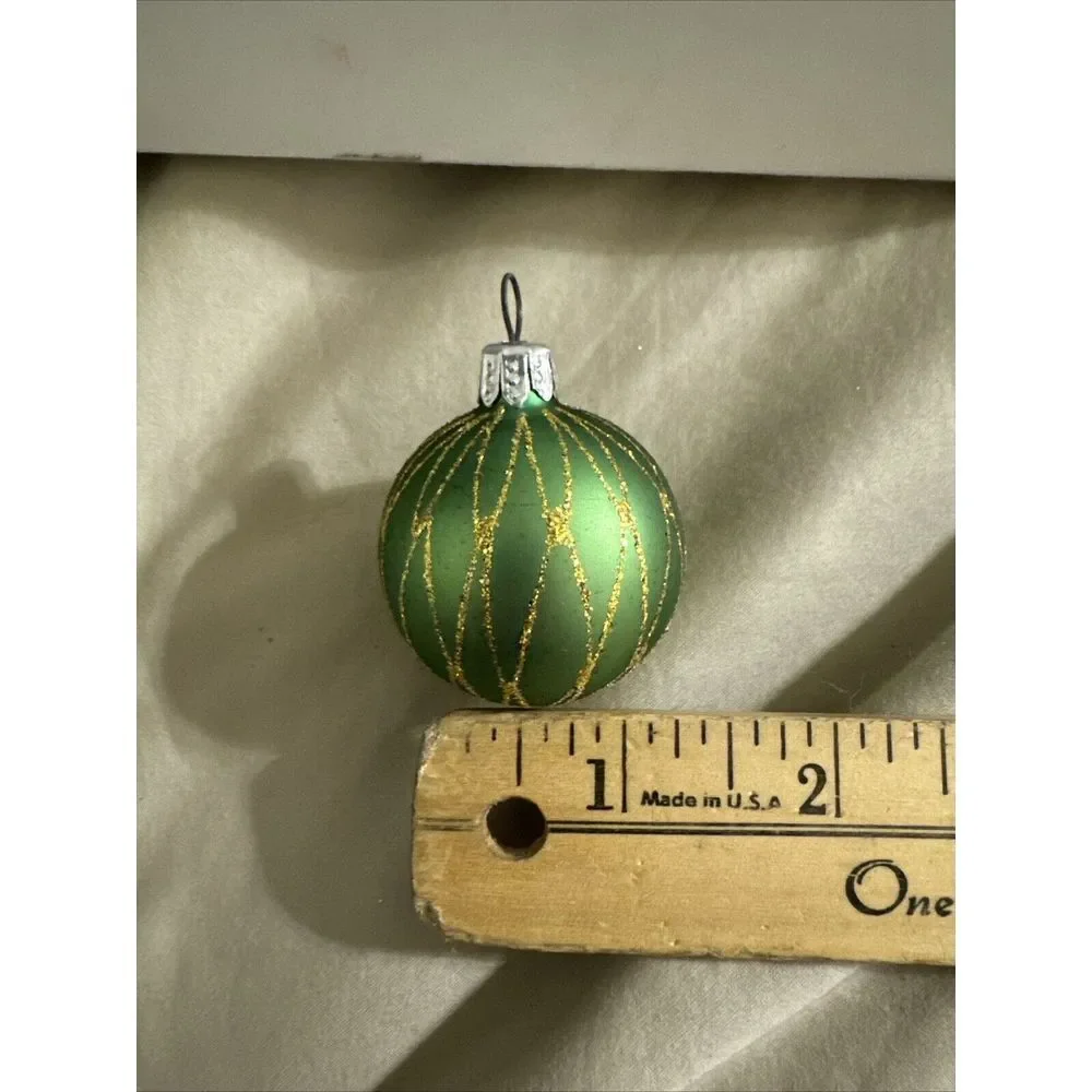 Vintage Commodore Christmas Classics 5 Glass Hand Decorated Ornaments Small Size